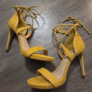 Gianni Bini • "Daymey" Yellow Lace-Up Heels